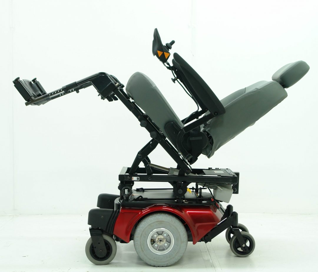 Shoprider Cougar 10 Midwheel Power Wheelchair with Power Lift